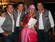 Frau W&auml;ber mit den Zilertaler Haderlumpen (&copy;Foto: Martin Schmitz)